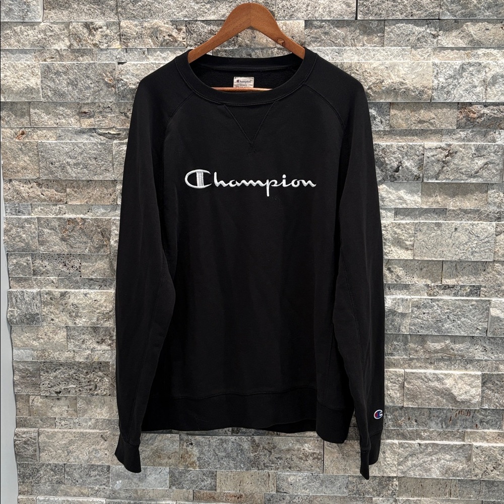Champion womens Black Sweater size L, thin, perfect for spring 68% cotton